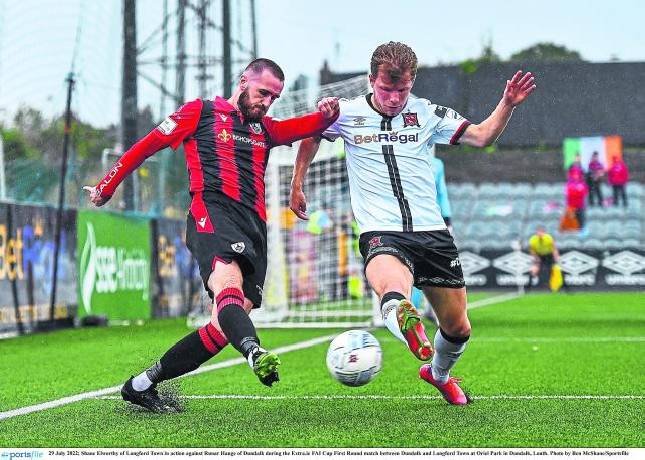 Nhận định, soi k&egrave;o Cobh Ramblers vs Longford Town, 23h00 ng&agrave;y 5/6