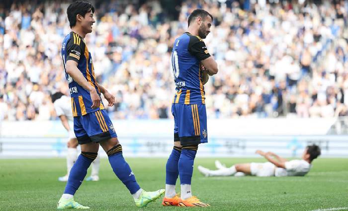 Soi k&egrave;o phạt g&oacute;c Suwon vs Ulsan Hyundai, 14h30 ng&agrave;y 6/6