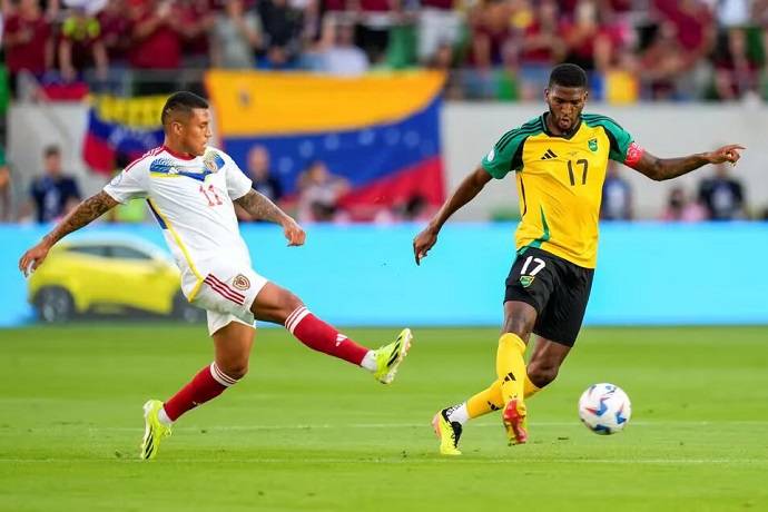 Soi k&egrave;o phạt g&oacute;c Venezuela vs Canada, 8h00 ng&agrave;y 6/7