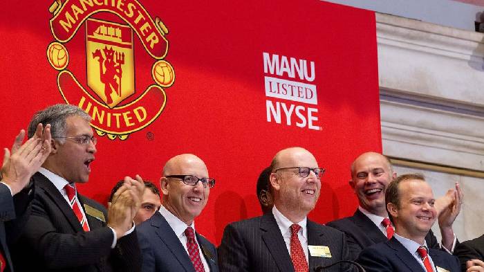 Hot! C&oacute; bước tiến cực lớn, r&otilde; thời điểm M.U đổi chủ ho&agrave;n tất