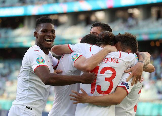 Đội h&igrave;nh ra s&acirc;n ch&iacute;nh thức Thụy Sĩ vs Italia, 1h45 ng&agrave;y 6/9