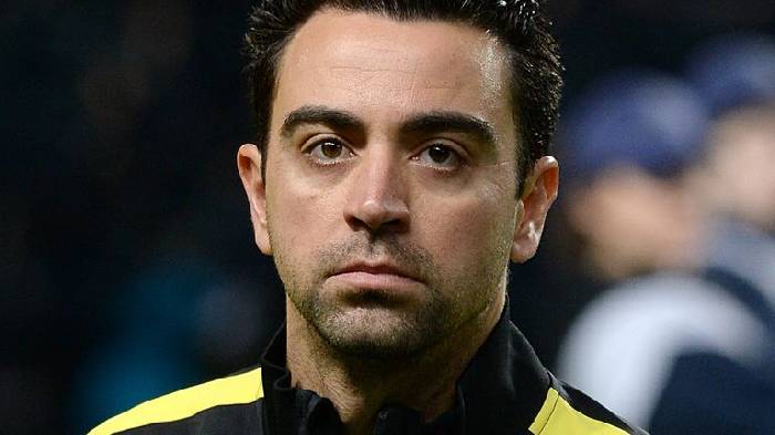 Xavi: 'T&ocirc;i c&oacute; thể l&agrave;m g&igrave; đ&acirc;y? Họ nằng nặc đ&ograve;i rời Barca'