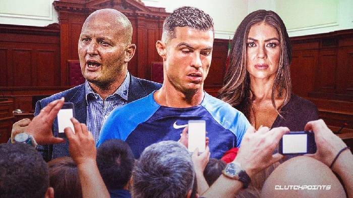 14 năm đi qua, Ronaldo vẫn bị kiện v&igrave; th&oacute;i 'vui chơi qua đường'