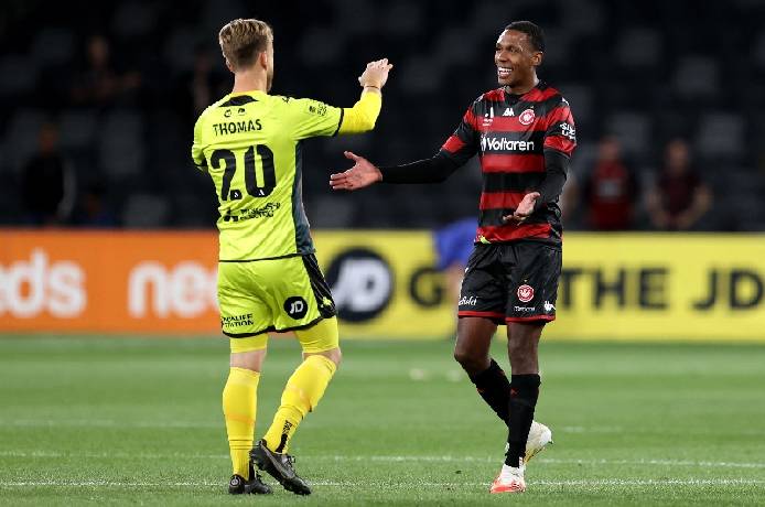 Soi k&egrave;o phạt g&oacute;c Western Sydney vs Central Coast, 15h45 ng&agrave;y 5/11