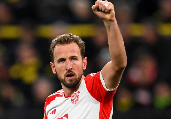 Bayern biến Signal Iduna Park của Dortmund th&agrave;nh 's&acirc;n tập'