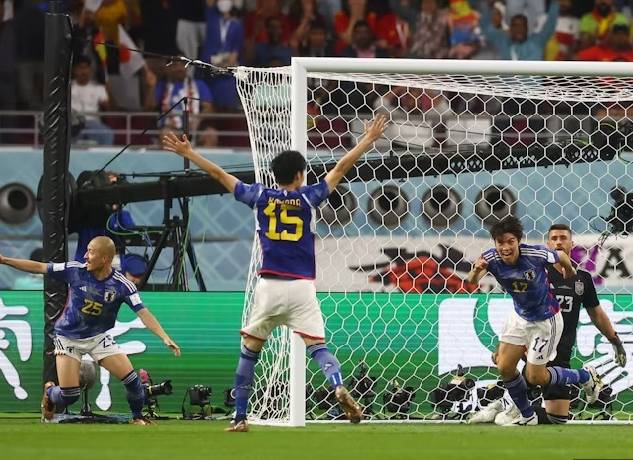 Đội h&igrave;nh ra s&acirc;n ch&iacute;nh thức Nhật Bản vs Croatia, 22h ng&agrave;y 5/12