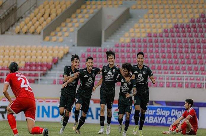 Nhận định, soi k&egrave;o Persebaya vs Barito Putera, 15h30 ng&agrave;y 6/12