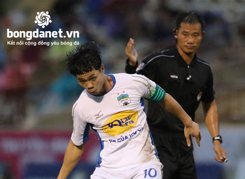 Học Asian Cup 2019, V-League sắp &aacute;p dụng c&ocirc;ng nghệ VAR