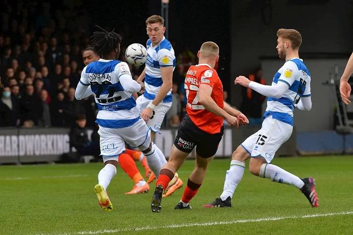 Nhận định, soi k&egrave;o QPR vs Luton Town, 3h00 ng&agrave;y 7/1: Hai th&aacute;i cực