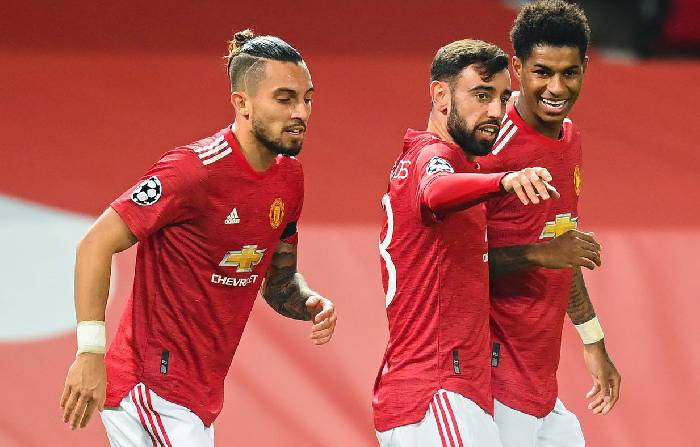 Bruno Fernandes tự nh&acirc;n đ&ocirc;i gi&aacute; trị sau 1 năm