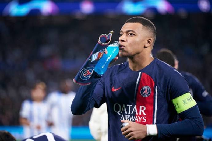 Kylian Mbappe l&ecirc;n tiếng về tin đồn rạn nứt với HLV Luis Enrique