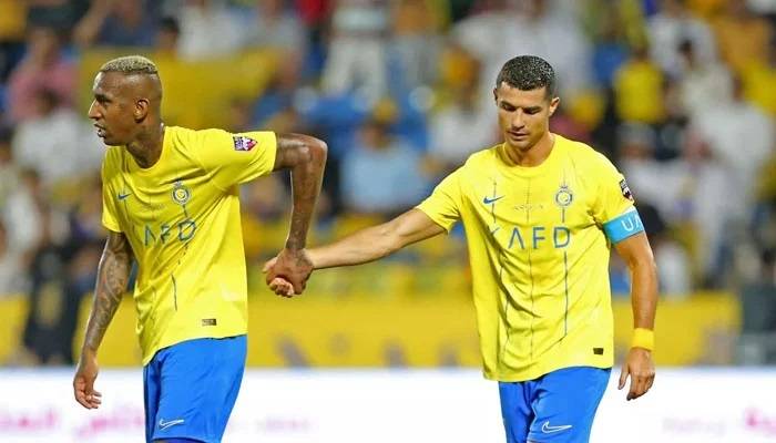 Ronaldo lo &acirc;u v&igrave; đối t&aacute;c ăn &yacute; tại Al-Nassr chấn thương đến hết m&ugrave;a