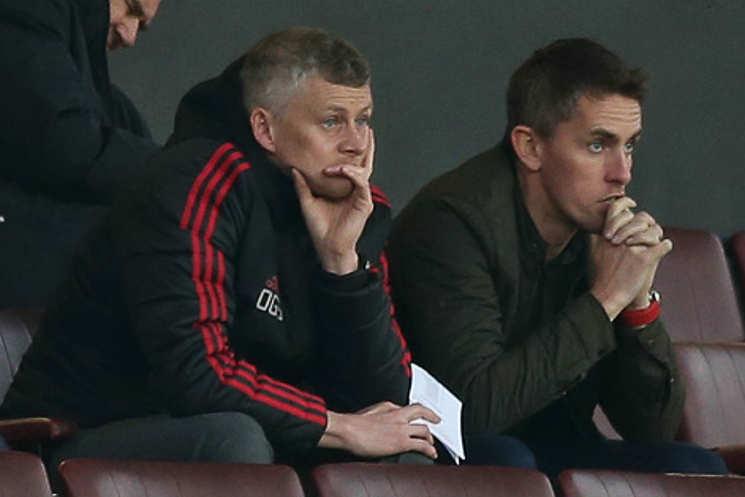 Solskjaer th&acirc;n chinh sang T&acirc;y Ban Nha do th&aacute;m Barcelona