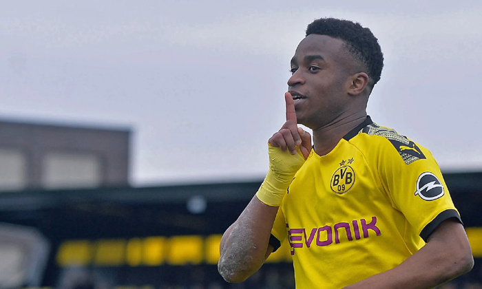 Bundesliga chuẩn bị đ&oacute;n cầu thủ trẻ nhất lịch sử