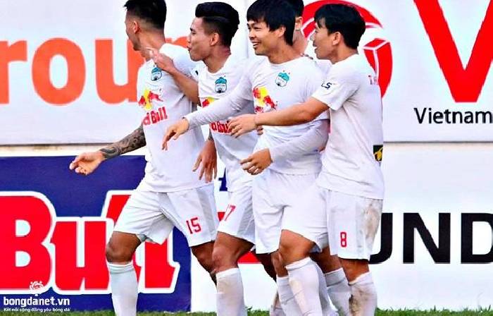 HAGL thống trị giải thưởng V-League 2021 th&aacute;ng 1 v&agrave; th&aacute;ng 3