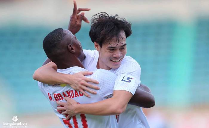 HAGL c&ocirc;ng bố kế hoạch sau khi v&ograve;ng 13 V.League 2021 tạm ho&atilde;n