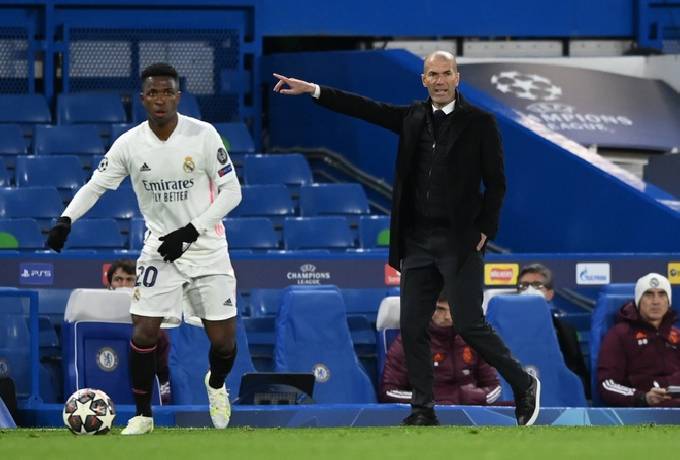 Zidane t&acirc;m phục khẩu phục nhận thua trước Chelsea