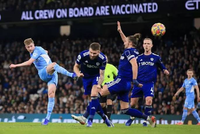 Soi k&egrave;o phạt g&oacute;c Man City vs Leeds United, 21h00 ng&agrave;y 6/5