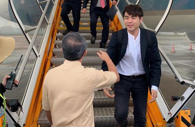 'B&agrave; mối' đưa C&ocirc;ng Phượng sang Bỉ h&eacute; lộ sự thật sau hậu trường