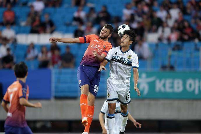 Nhận định, soi k&egrave;o Gangwon FC vs Gwangju FC, 17h30 ng&agrave;y 7/7
