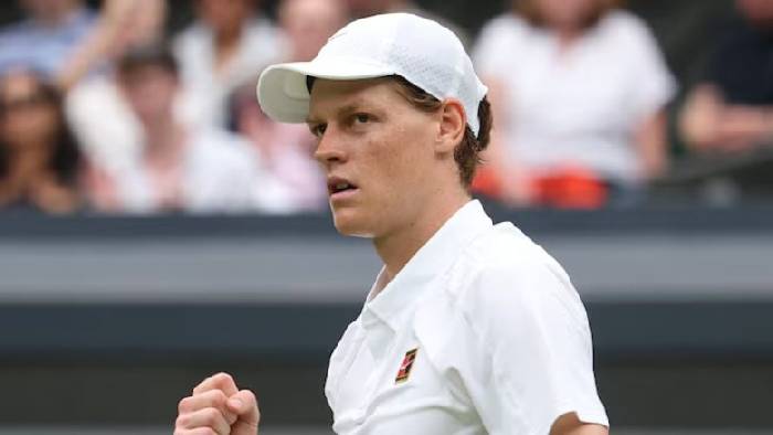 Sinner ph&aacute; kỷ lục tồn tại 21 năm của Federer sau v&ograve;ng 3 Wimbledon