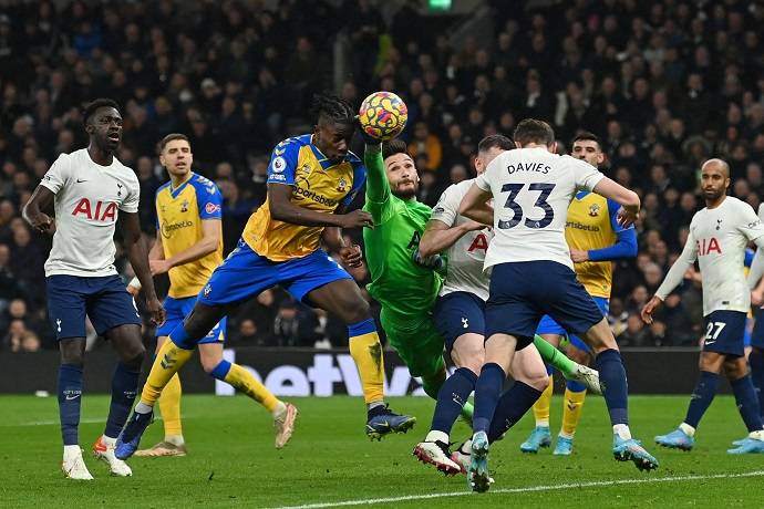 Soi k&egrave;o phạt g&oacute;c Tottenham vs Southampton, 21h00 ng&agrave;y 6/8