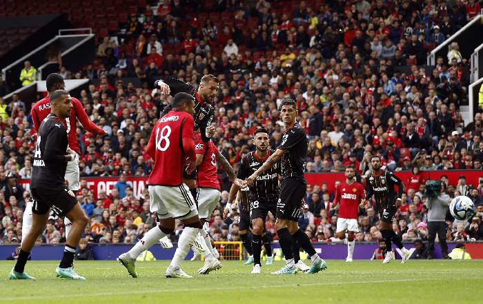 'M&aacute;y qu&eacute;t si&ecirc;u hạng' của M.U trước Lens: 7 lần tắc b&oacute;ng, 3 lần cản ph&aacute;