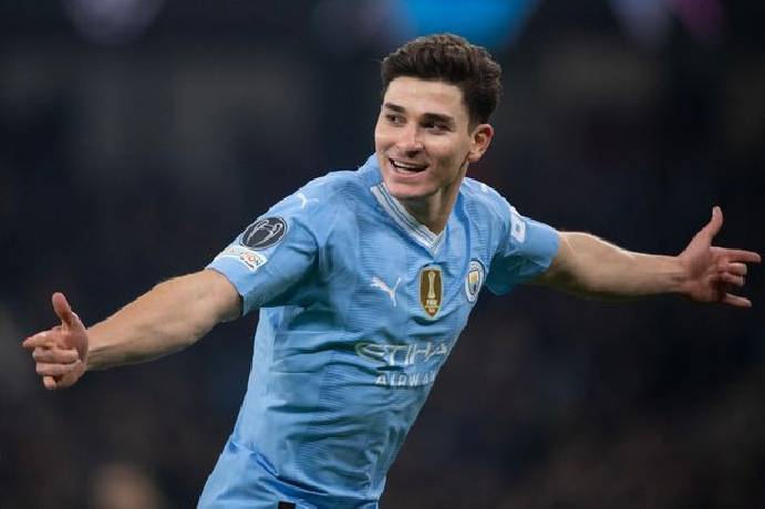 B&aacute;n Julian Alvarez với gi&aacute; kỷ lục, Man City l&atilde;i đậm