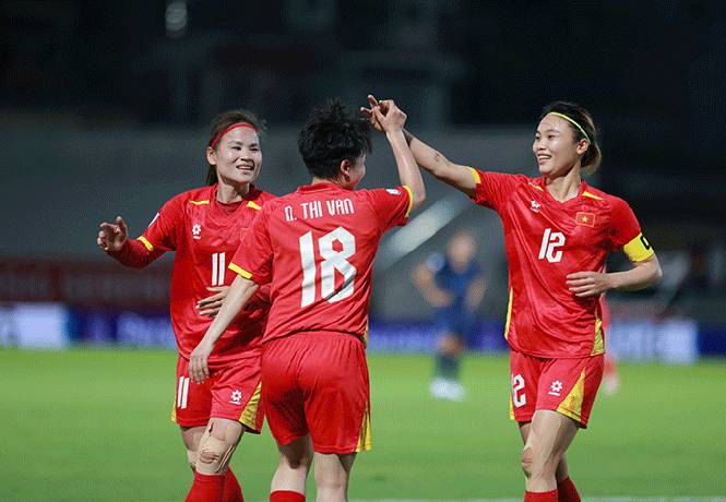 Tuyển nữ Việt Nam v&agrave; Th&aacute;i Lan c&ugrave;ng thắng đậm ở giải nữ Đ&ocirc;ng Nam &Aacute;