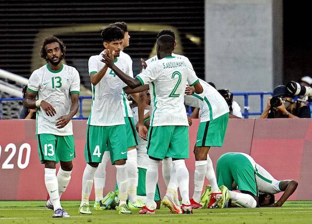 Đội h&igrave;nh ra s&acirc;n ch&iacute;nh thức Oman vs Saudi Arabia, 23h ng&agrave;y 7/9