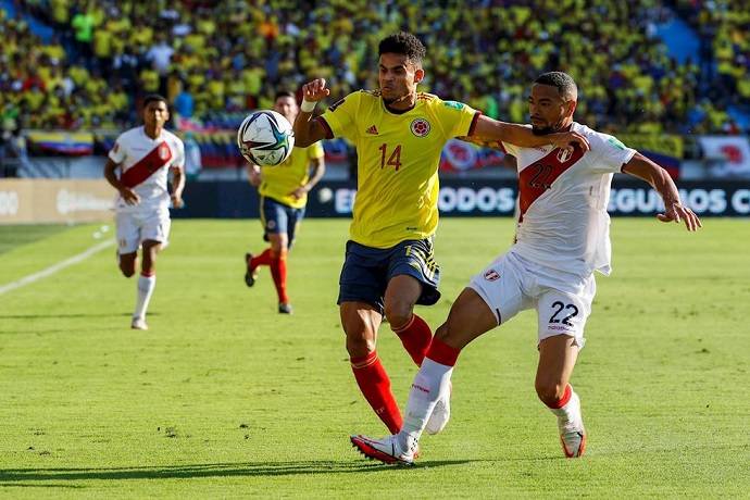 Soi k&egrave;o phạt g&oacute;c Peru vs Colombia, 8h30 ng&agrave;y 7/9
