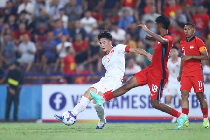 Đ&aacute;nh bại U23 Singapore, U23 Việt Nam chiếm lợi thế lớn