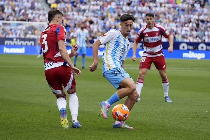 Nhận định, soi k&egrave;o Malaga vs Granada, 2h00 ng&agrave;y 7/9: Phong độ tr&aacute;i ngược