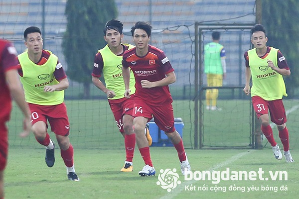 Đội h&igrave;nh dự kiến Việt Nam vs Malaysia: Tuấn Anh đ&aacute; ch&iacute;nh, C&ocirc;ng Phượng dự bị