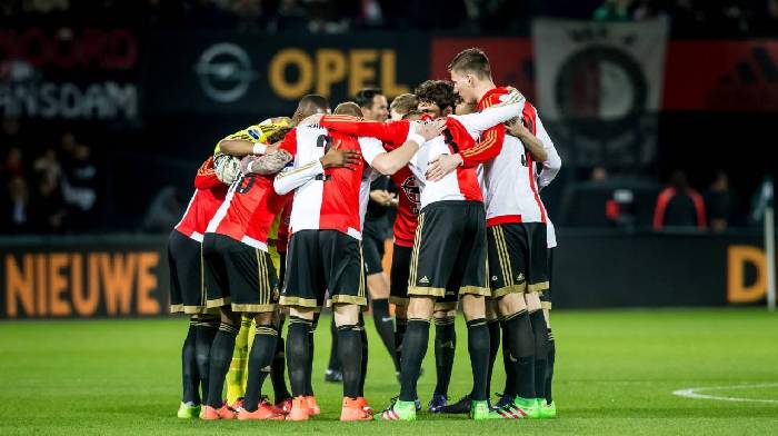 Soi k&egrave;o g&oacute;c Stuttgart vs Feyenoord, 03h00 ng&agrave;y 07/11