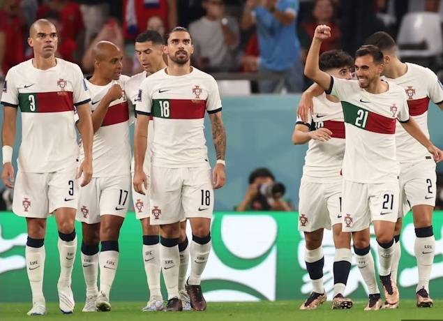 Đội h&igrave;nh ra s&acirc;n ch&iacute;nh thức Bồ Đ&agrave;o Nha vs Thụy Sĩ, 2h ng&agrave;y 7/12 (cập nhật)