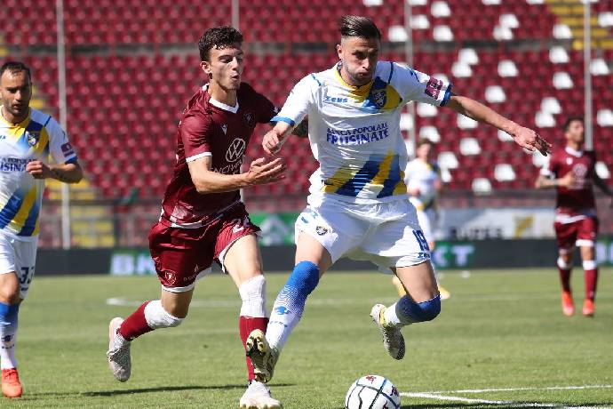 Nhận định, soi k&egrave;o Reggina vs Frosinone, 21h ng&agrave;y 8/12