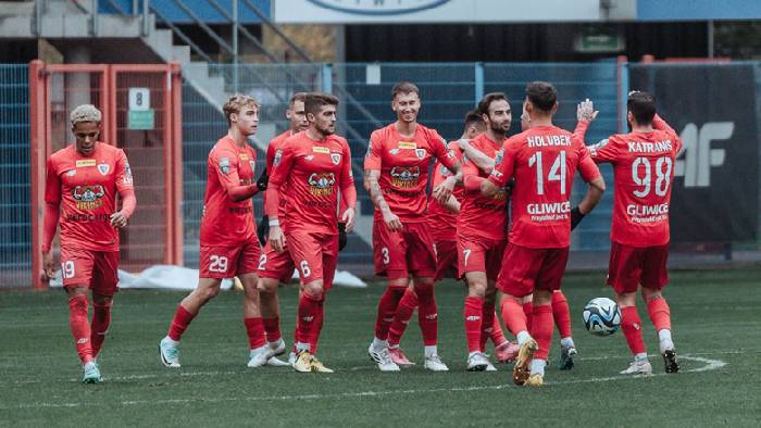 Nhận định, soi k&egrave;o Carina Gubin vs Piast Gliwice, 18h00 ng&agrave;y 7/12