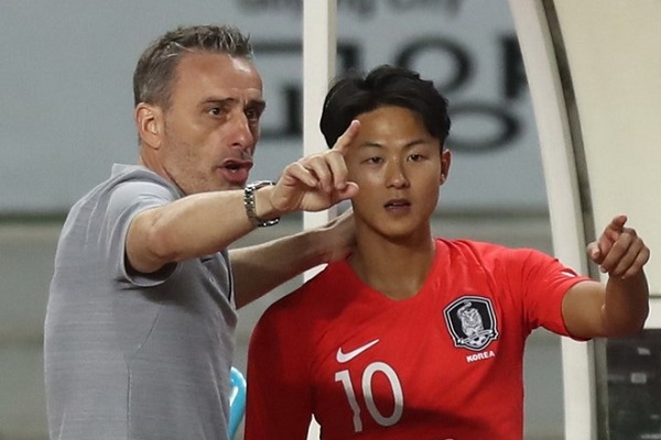 Tin b&oacute;ng đ&aacute; Asian Cup 2019: H&agrave;n Quốc thận trọng với Philippines, người Th&aacute;i muốn Kiatisak trở lại