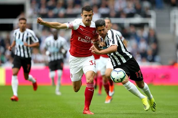 Arsenal vs Newcastle (0h30 10/1): Con mồi ưa th&iacute;ch
