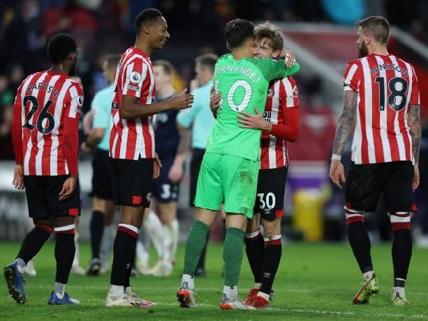 Nhận định, soi k&egrave;o Port Vale vs Brentford, 22h00 ng&agrave;y 8/1