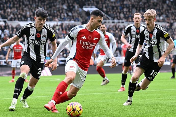 Chuy&ecirc;n gia Tony Ansell dự đo&aacute;n Arsenal vs Newcastle, 3h00 ng&agrave;y 8/1