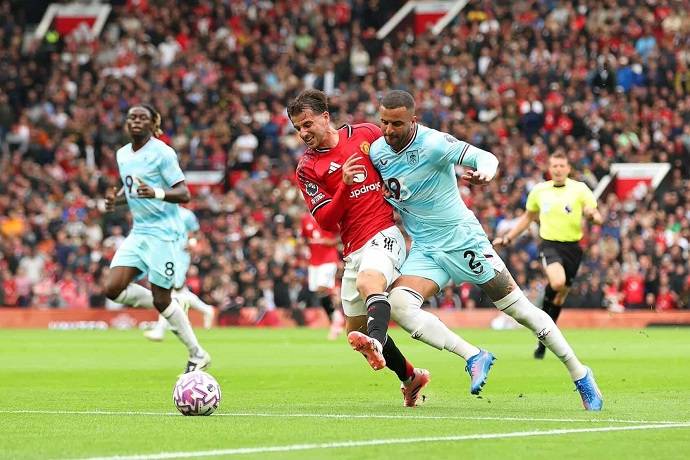 Si&ecirc;u m&aacute;y t&iacute;nh dự đo&aacute;n Burnley vs MU, 3h15 ng&agrave;y 8/1