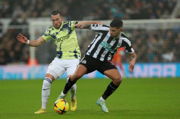 Soi k&egrave;o g&oacute;c Newcastle vs Leeds, 03h15 ng&agrave;y 08/01