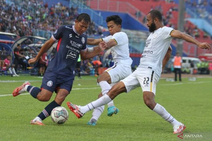 Soi k&egrave;o t&agrave;i xỉu RANS vs Arema h&ocirc;m nay 17h00 ng&agrave;y 8/2