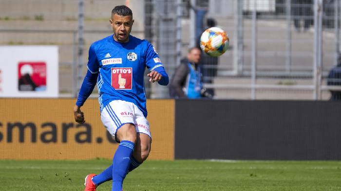 Th&eacute;p Xanh Nam Định chi&ecirc;u mộ đội trưởng của cựu vương Romania