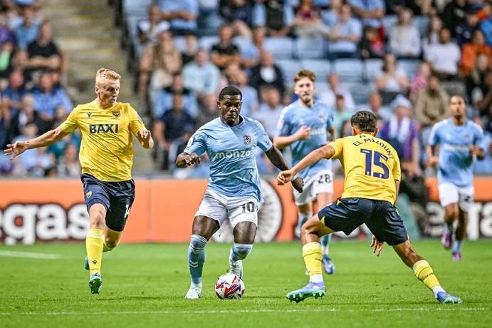 Nhận định, soi k&egrave;o Coventry vs Oxford United, 22h00 ng&agrave;y 7/2: Qu&aacute; kh&oacute; cho kh&aacute;ch
