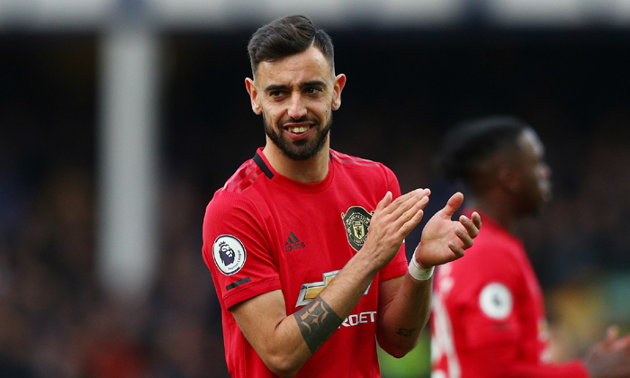 Burno Fernandes nhận c&uacute; h&iacute;ch lớn trước thềm derby Manchester