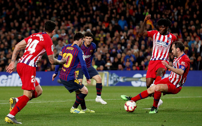 Gi&uacute;p Barcelona đ&aacute;nh bại Atletico Madrid, Messi ph&aacute; kỷ lục La Liga