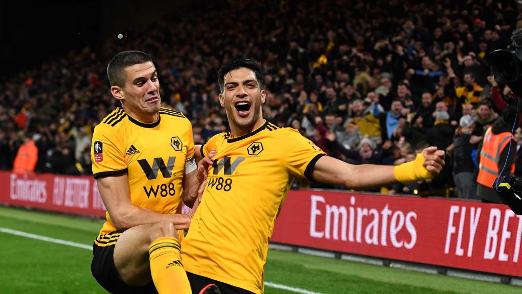 Ph&acirc;n t&iacute;ch tỷ lệ Watford vs Wolves, 22h ng&agrave;y 7/4